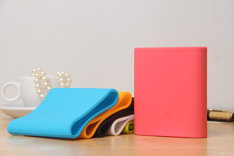 移動(dòng)電源硅膠保護(hù)套 移動(dòng)電源硅膠保護(hù)套